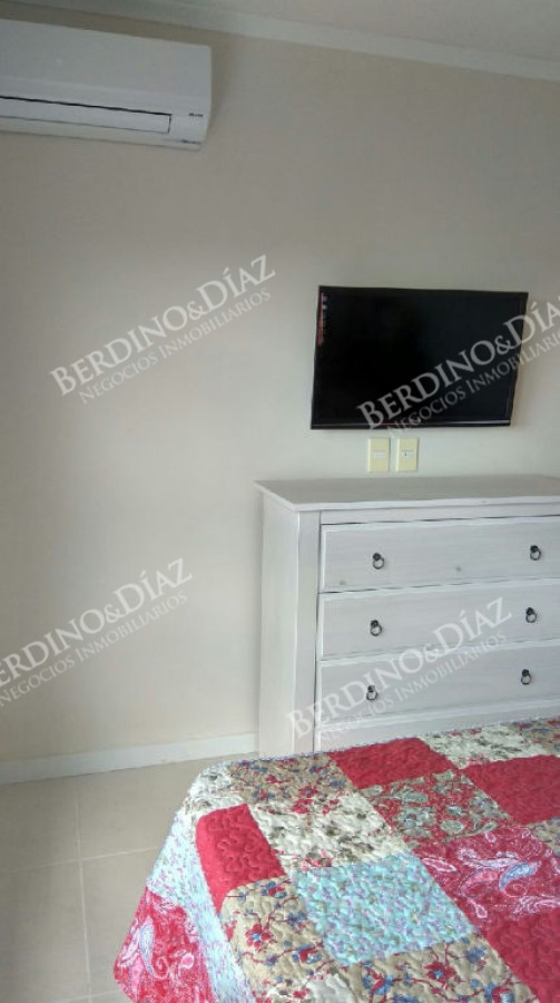Apartamento ID.1280 - Hermoso Departamento en venta 3 dormitorios, tiene  azotea propia es un  PH.