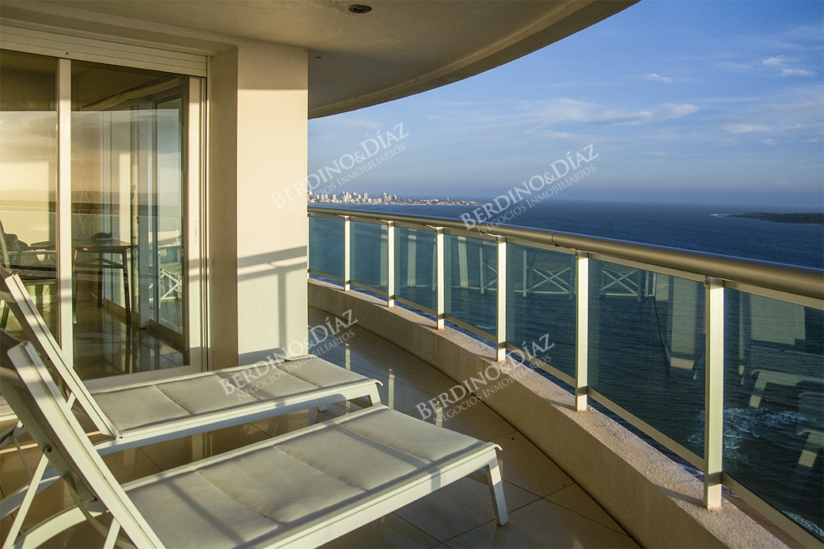 Apartamento ID.2507 - Pent-house en Primera Linea edificio Aquarela