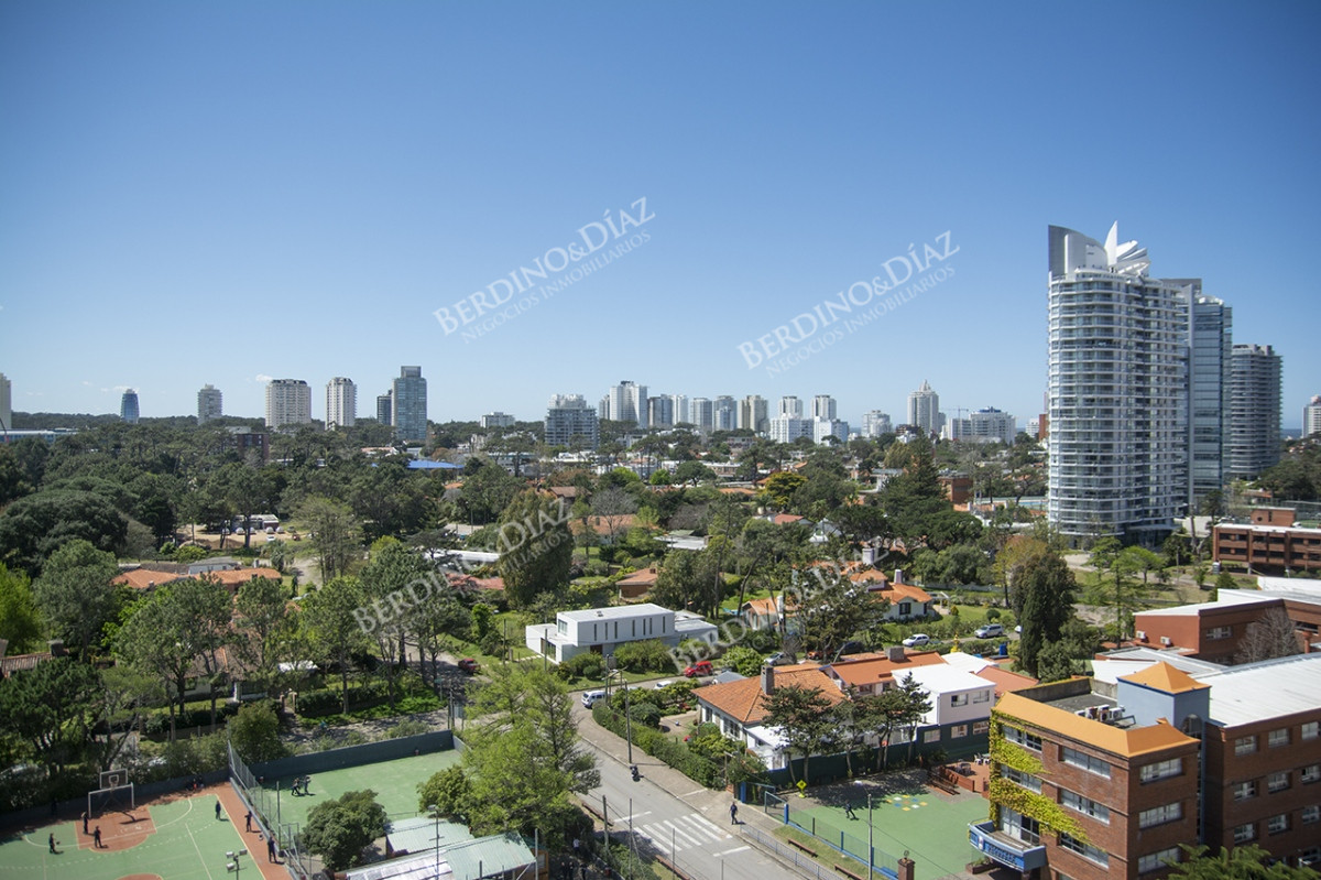 Apartamento ID.2790 -  Edificio Tunquelen II, 3 dormitorios mas servicio, playa mansa 