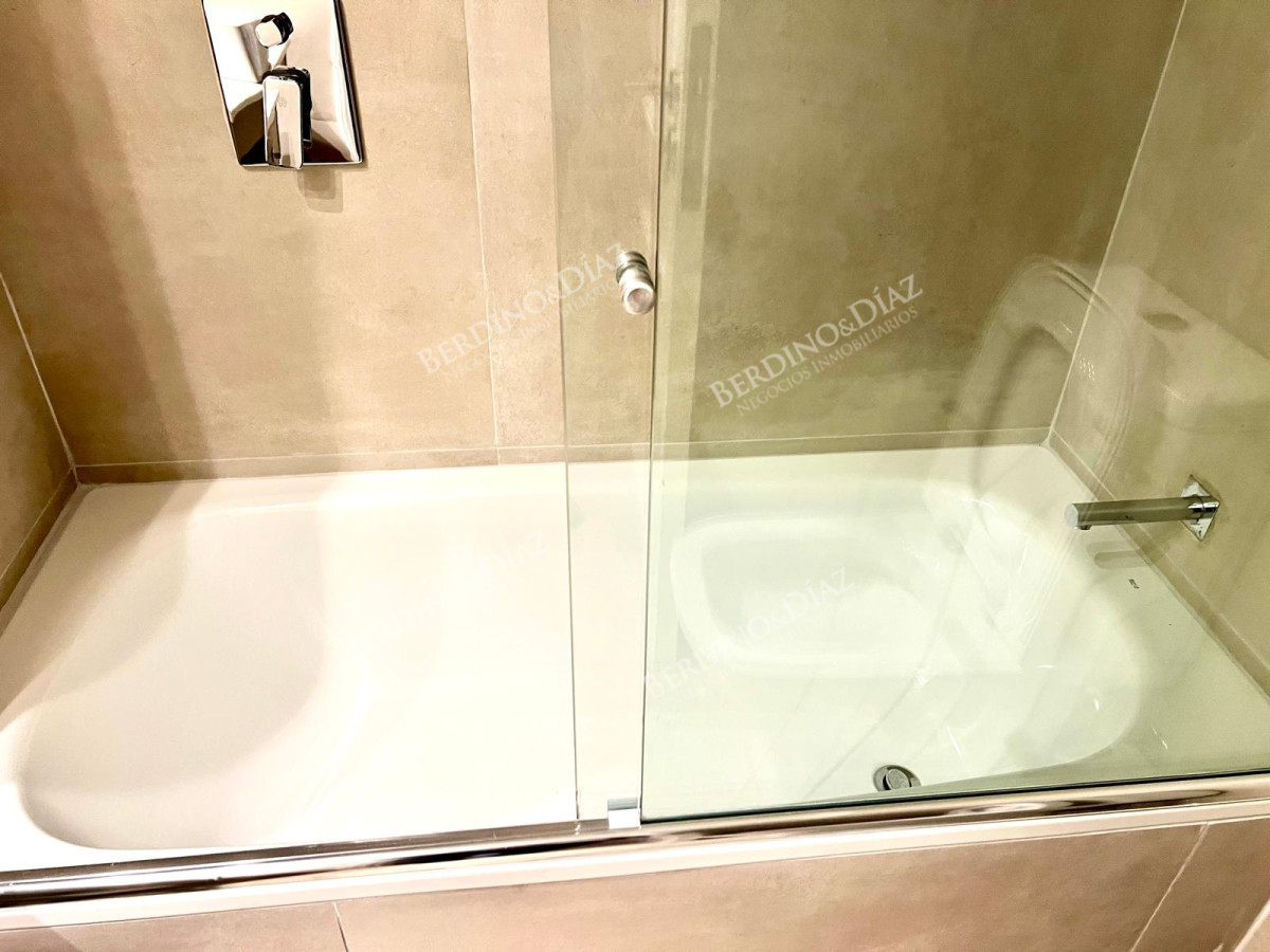 Apartamento ID.1301 - Apartamento a la venta en primera linea en CORAL TOWER