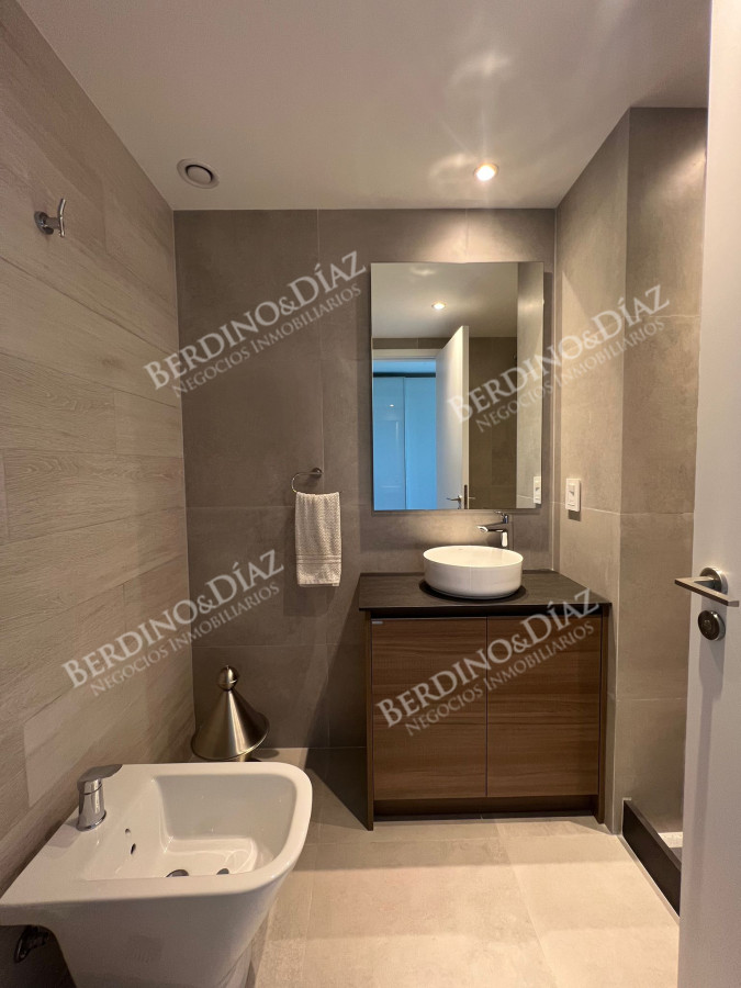 Apartamento ID.2545 - VENETIAN en venta de 3 dormitorios en suite Punta del Este