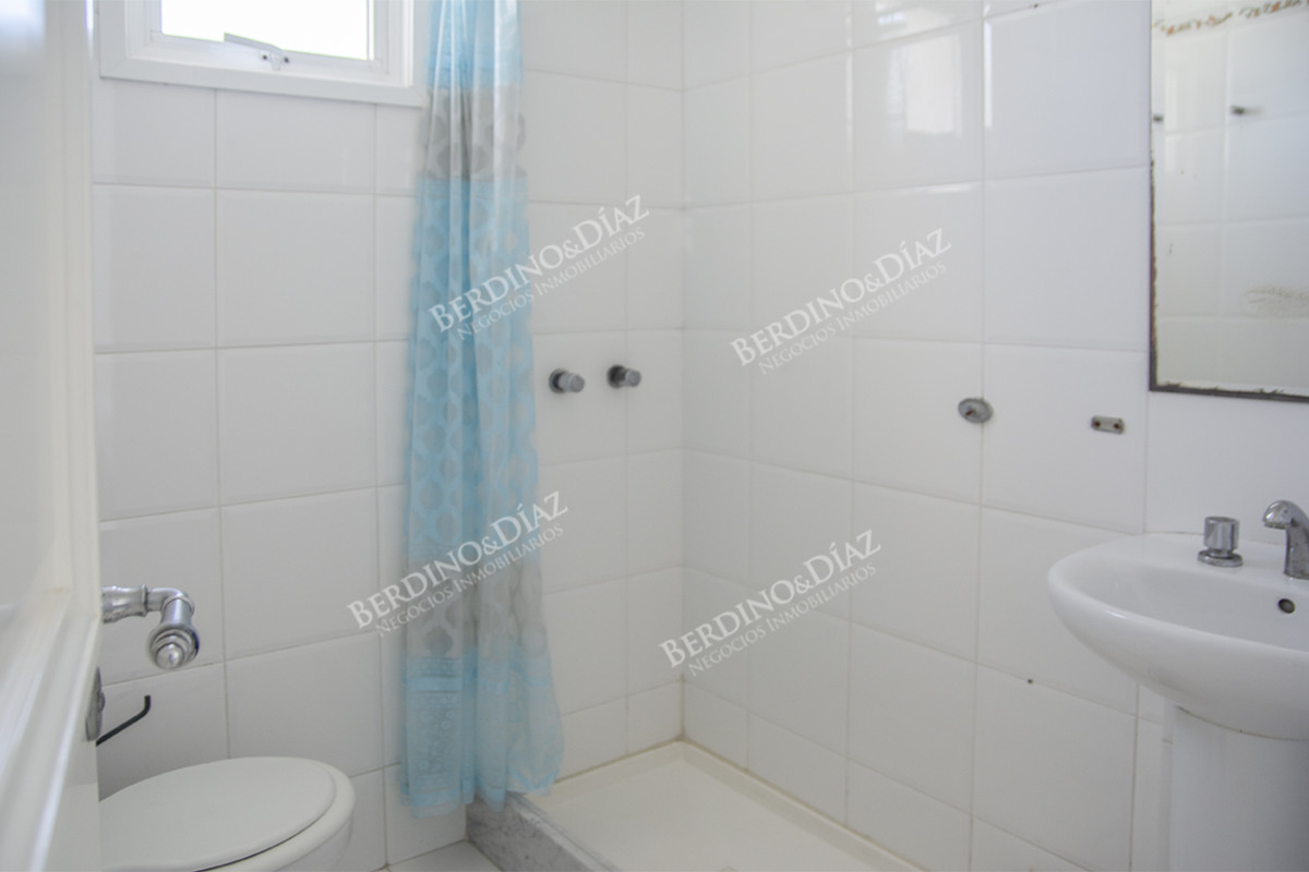 Apartamento ID.2478 - Venta apartamento de 3 dormitorios  Playa mansa Punta del Este 