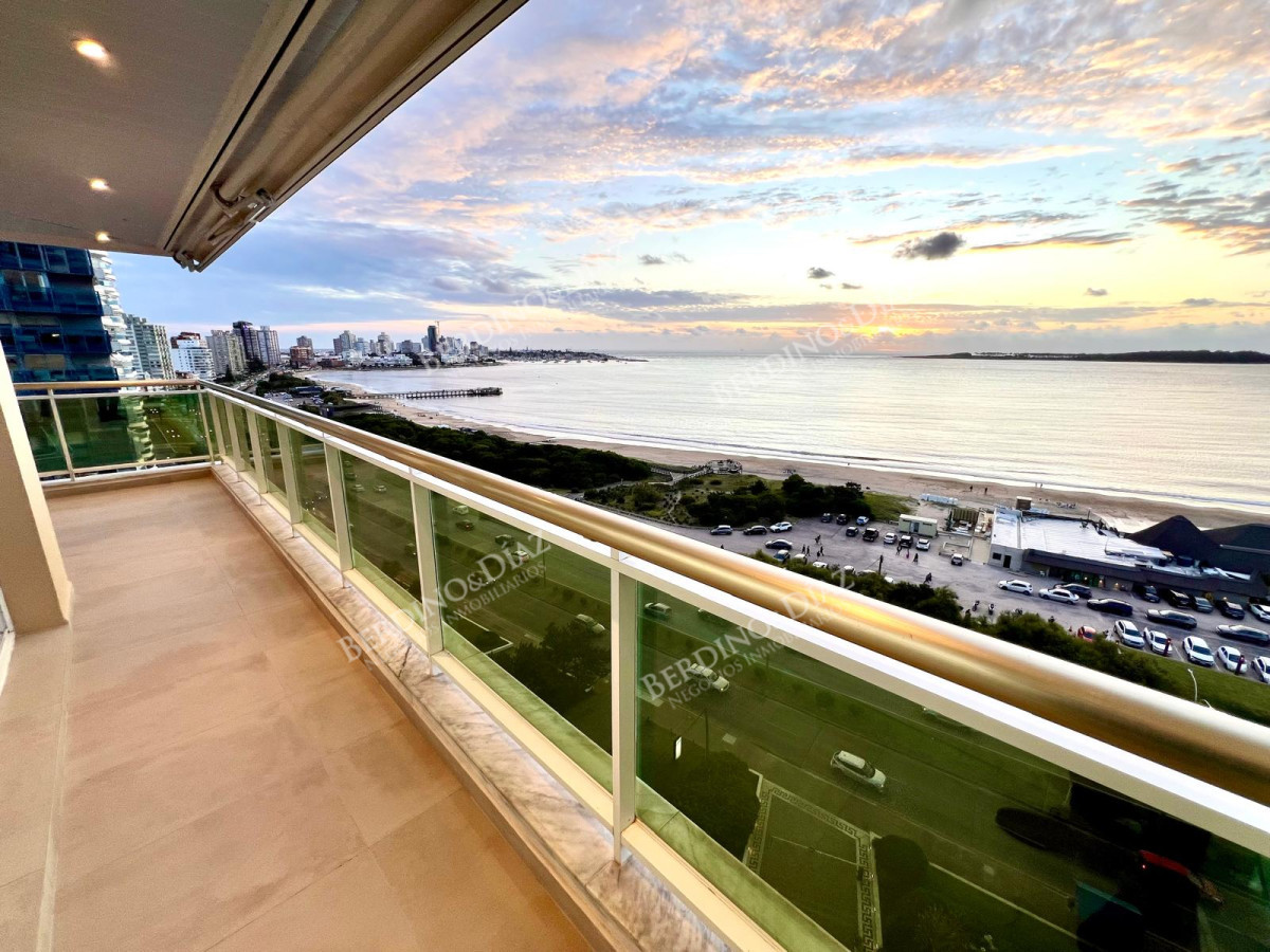Apartamento ID.1301 - Apartamento a la venta en primera linea en CORAL TOWER