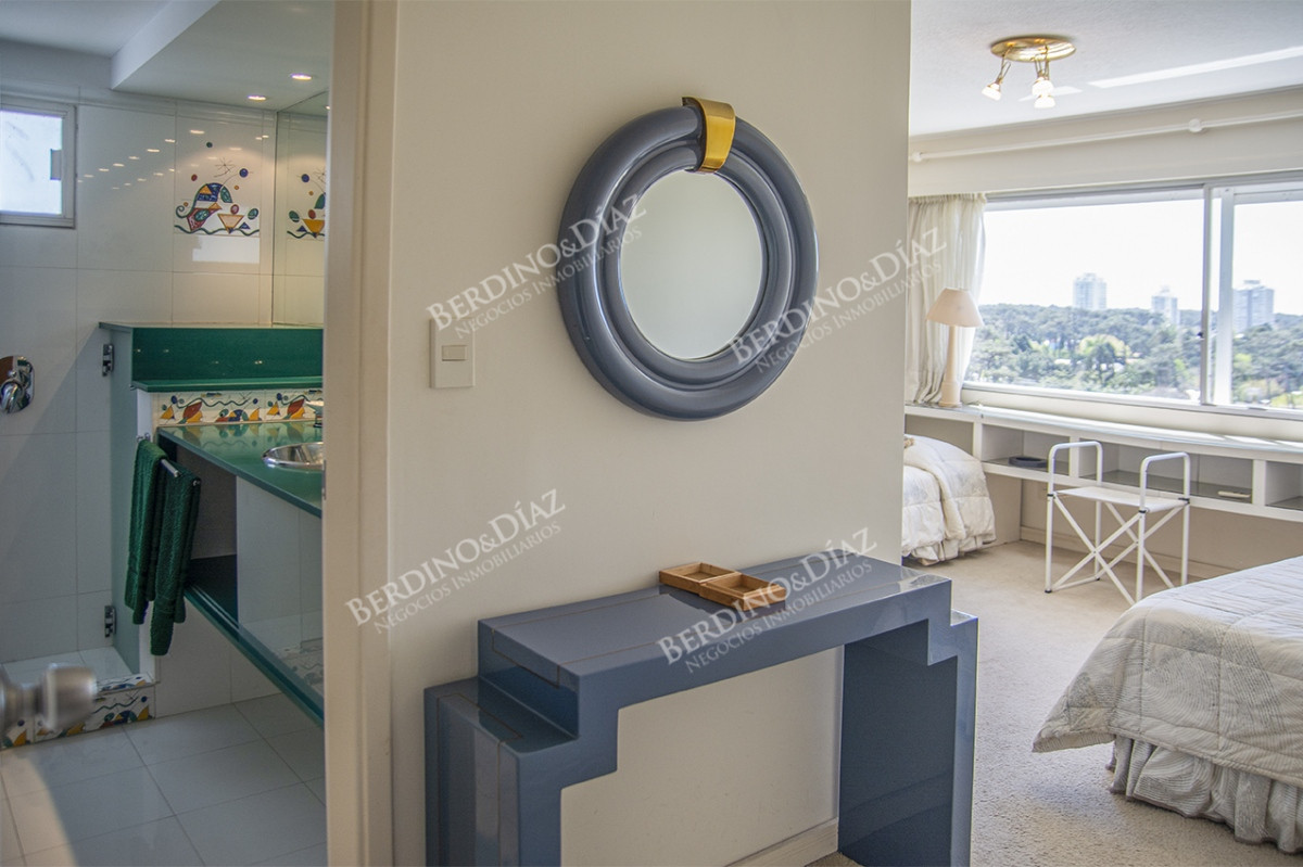 Apartamento ID.2790 -  Edificio Tunquelen II, 3 dormitorios mas servicio, playa mansa 