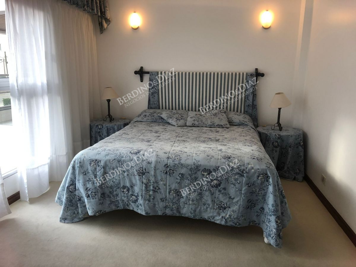Apartamento ID.2703 - Hermoso departamento de 3 dormitorios frente al mar 