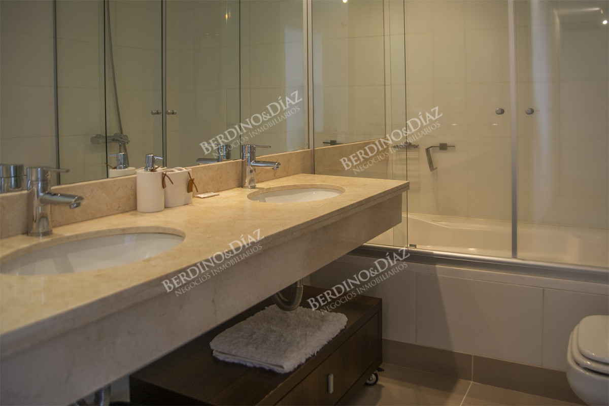 Apartamento ID.3030 - Departamento de 3 dormitorios en piso alto, Quartier del Mar, en venta.