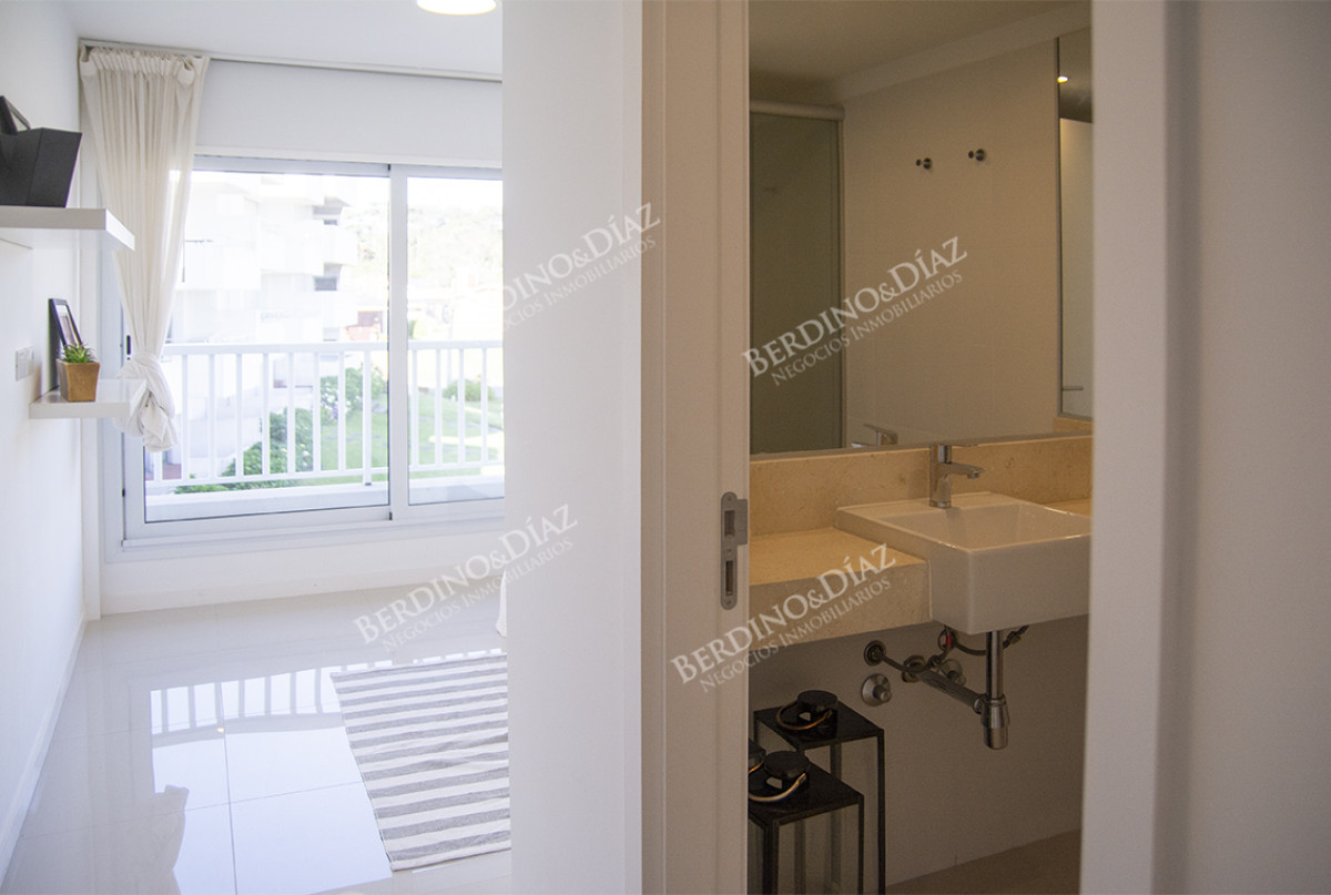 Apartamento ID.1858 - Apartamento de 3 dormitorios Playa Mansa Punta del Este 