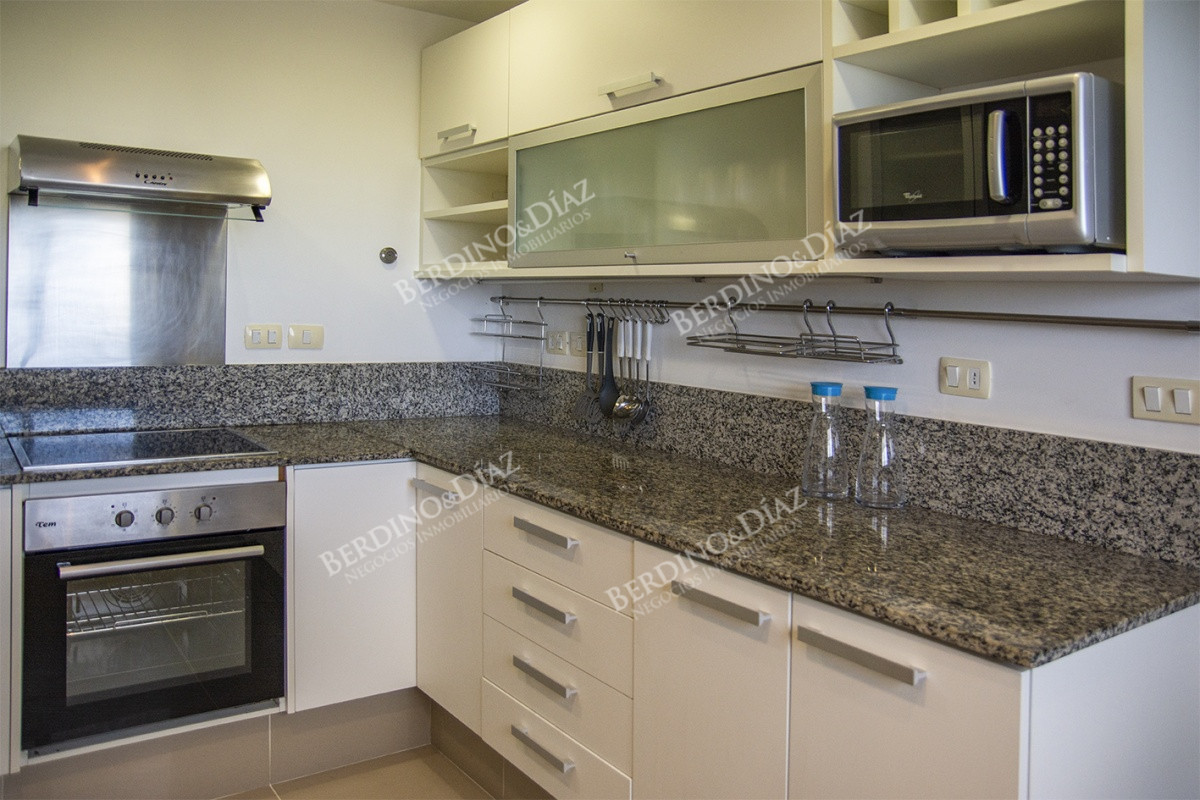 Apartamento ID.3030 - Departamento de 3 dormitorios en piso alto, Quartier del Mar, en venta.