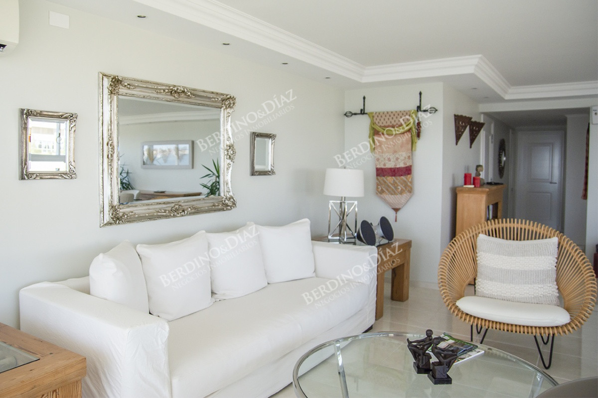 Apartamento ID.1193 - Apartamento en venta en Punta del Este. 