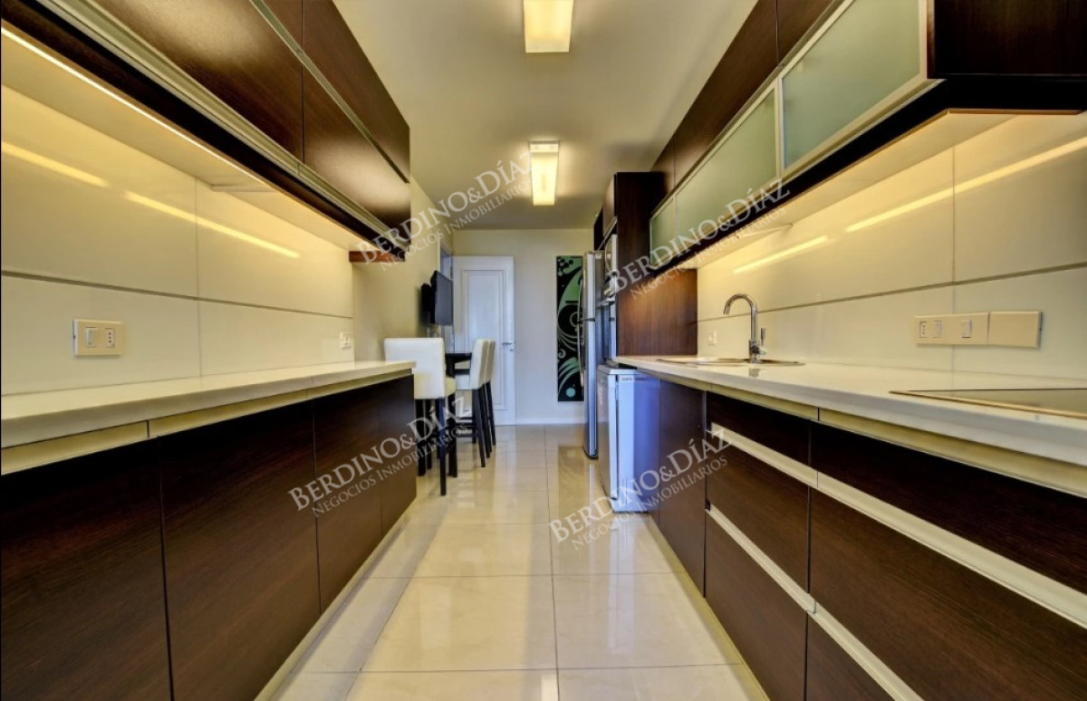Apartamento ID.2477 - Apartamento en Brava, Torre Imperiale - Punta del Este