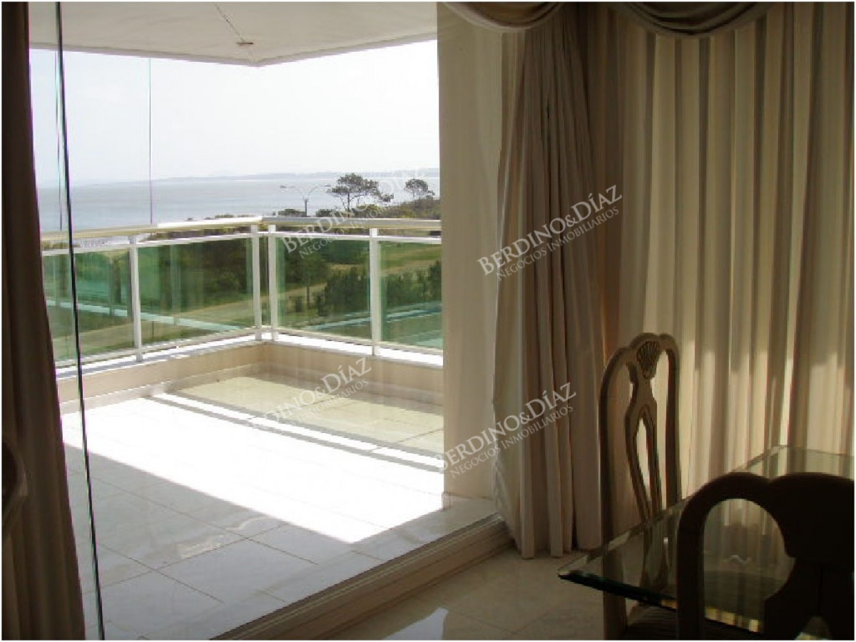 Apartamento ID.1300 - Hermoso Departamento en venta en Coral Tower.