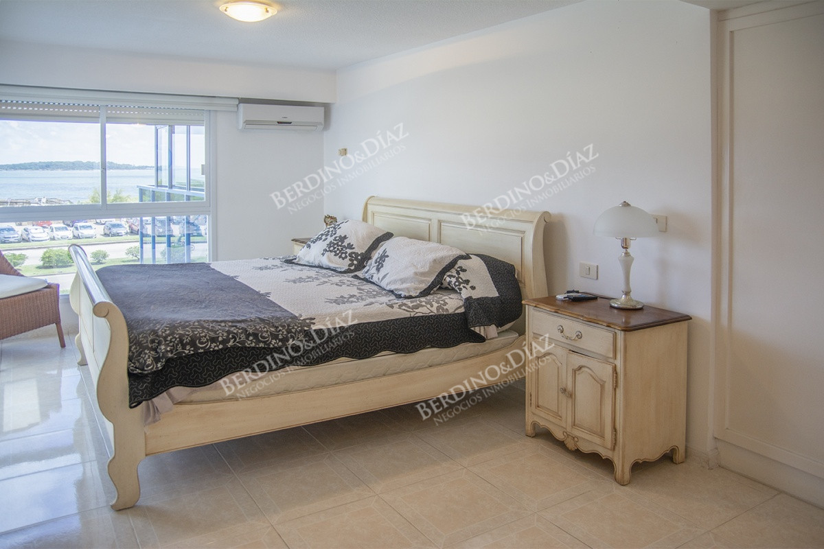 Apartamento ID.2468 - Hermoso Departamentocon agradable vista.