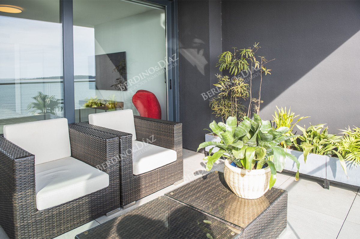 Apartamento ID.2724 - Espectacular departamento de 3  dormitorios en Ventian Playa Mansa.