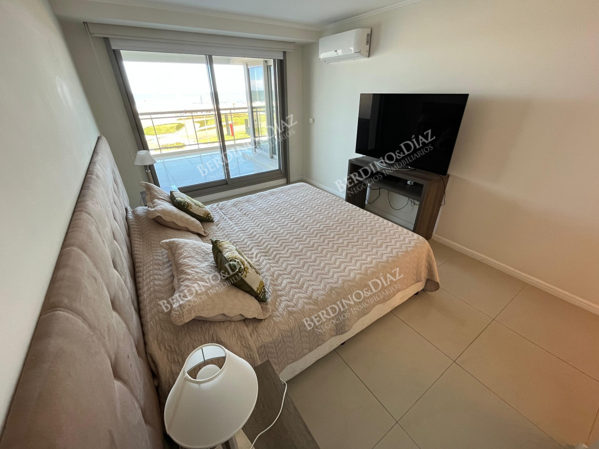 Apartamento ID.1035 - Apartamento en Imperiale en la Torre frente al mar