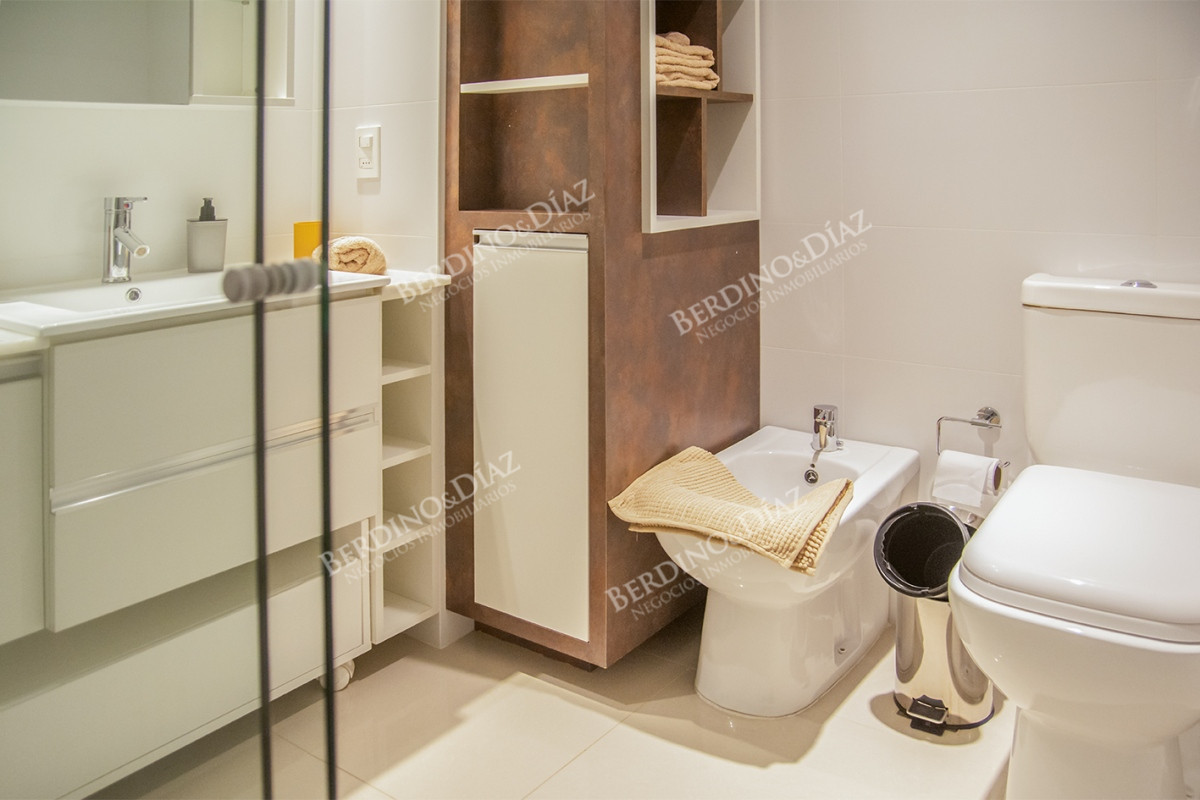 Apartamento ID.2688 - Apartamento en venta en Torre esmeralda de 3 dormitorios , en Punta del Este