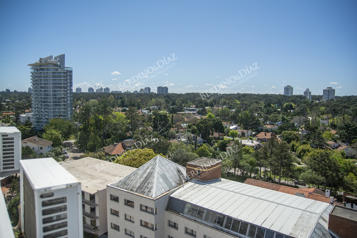 Apartamento ID.2790 -  Edificio Tunquelen II, 3 dormitorios mas servicio, playa mansa 