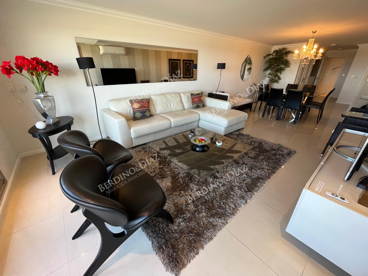 Apartamento ID.1035 - Apartamento en Imperiale en la Torre frente al mar