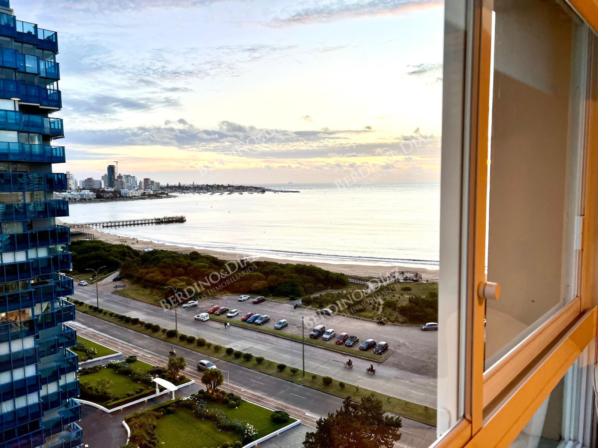 Apartamento ID.1301 - Apartamento a la venta en primera linea en CORAL TOWER