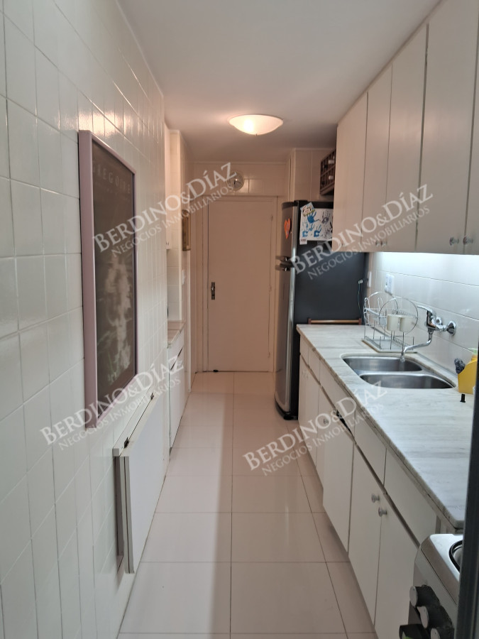 Apartamento ID.1863 - Hermoso Departamento de 3 dormitorios en venta frente al mar. 