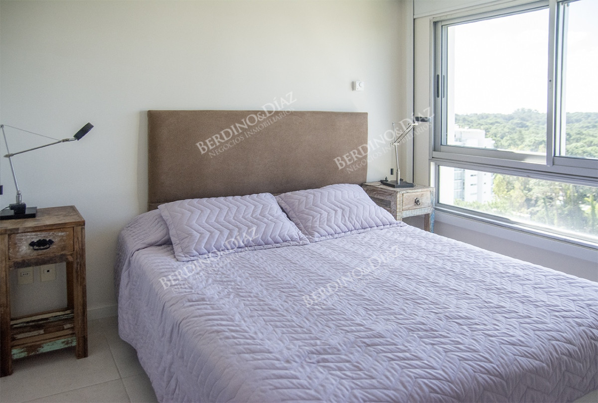 Apartamento ID.2559 - Apartamento de 3 dormitorios en Venta en Ocean Drive , Punta del este , Playa Brava 