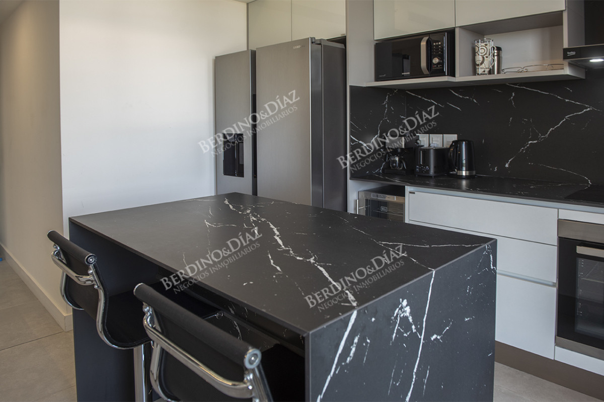 Apartamento ID.2724 - Espectacular departamento de 3  dormitorios en Ventian Playa Mansa.