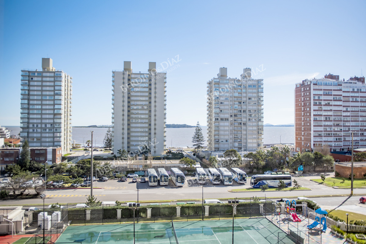 Apartamento ID.2477 - Apartamento en Brava, Torre Imperiale - Punta del Este