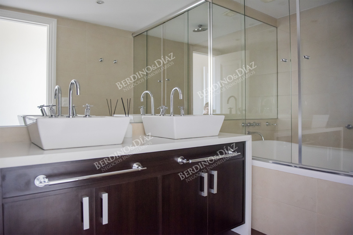 Apartamento ID.2477 - Apartamento en Brava, Torre Imperiale - Punta del Este