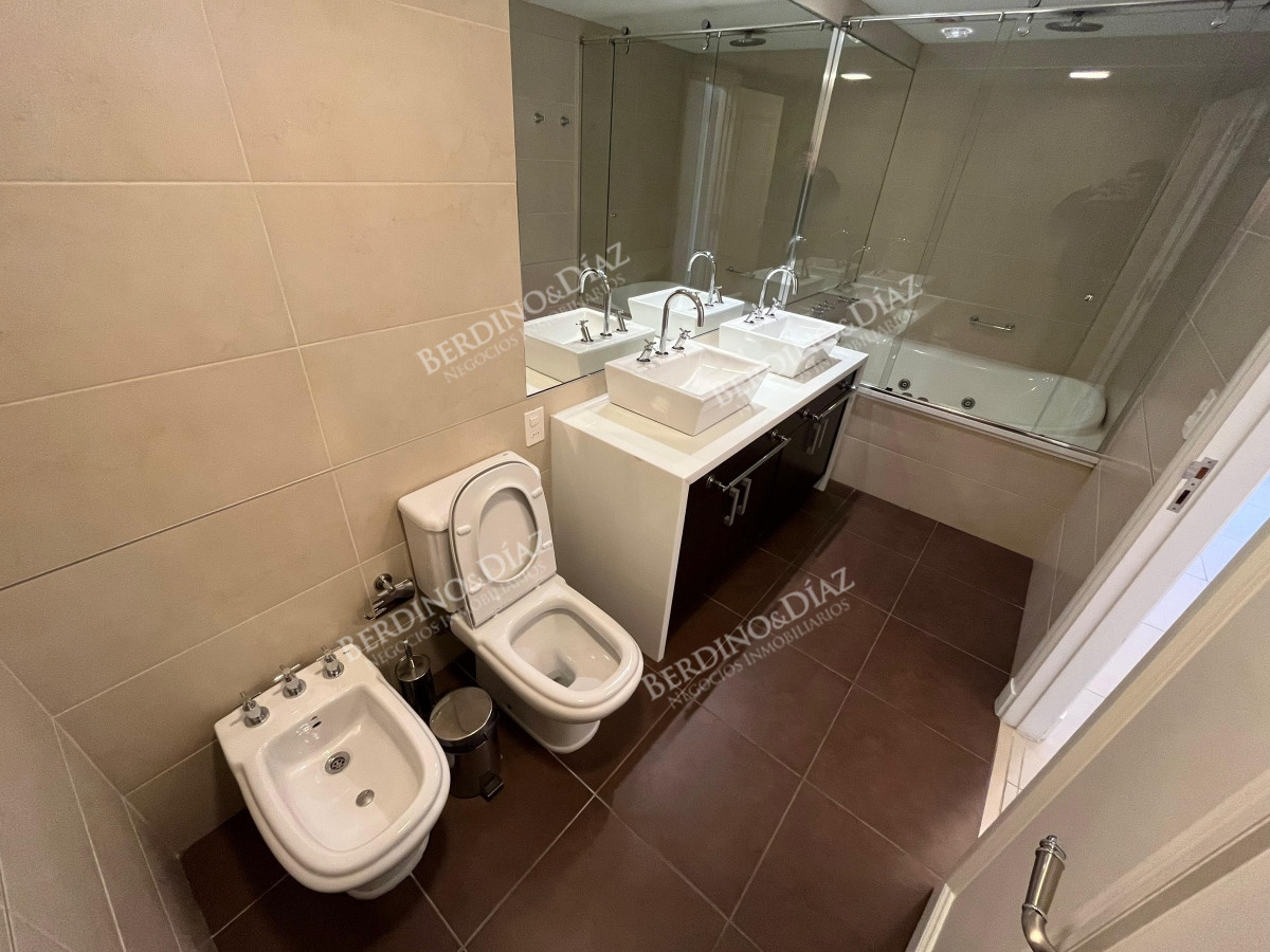 Apartamento ID.1035 - Apartamento en Imperiale en la Torre frente al mar