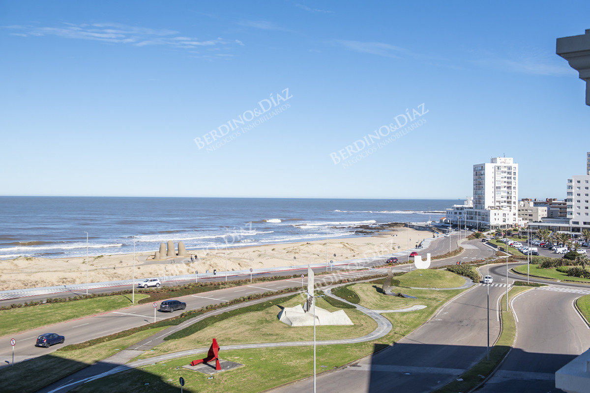 Apartamento ID.2477 - Apartamento en Brava, Torre Imperiale - Punta del Este