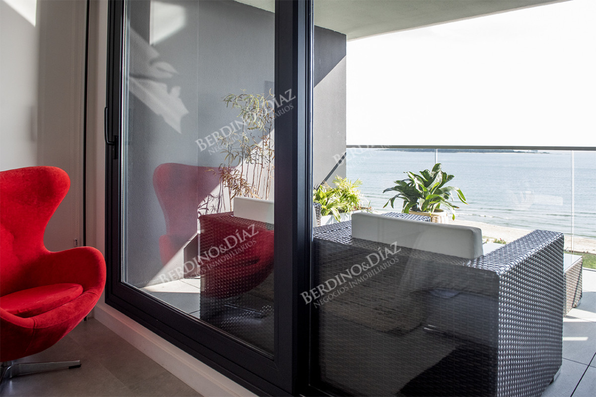 Apartamento ID.2724 - Espectacular departamento de 3  dormitorios en Ventian Playa Mansa.
