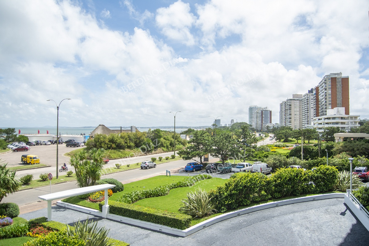 Apartamento ID.2468 - Hermoso Departamentocon agradable vista.