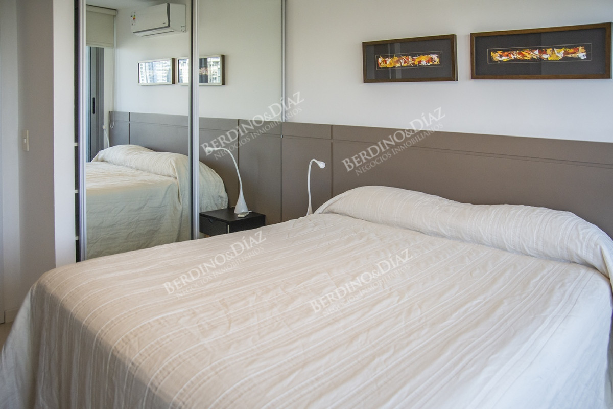 Apartamento ID.2688 - Apartamento en venta en Torre esmeralda de 3 dormitorios , en Punta del Este