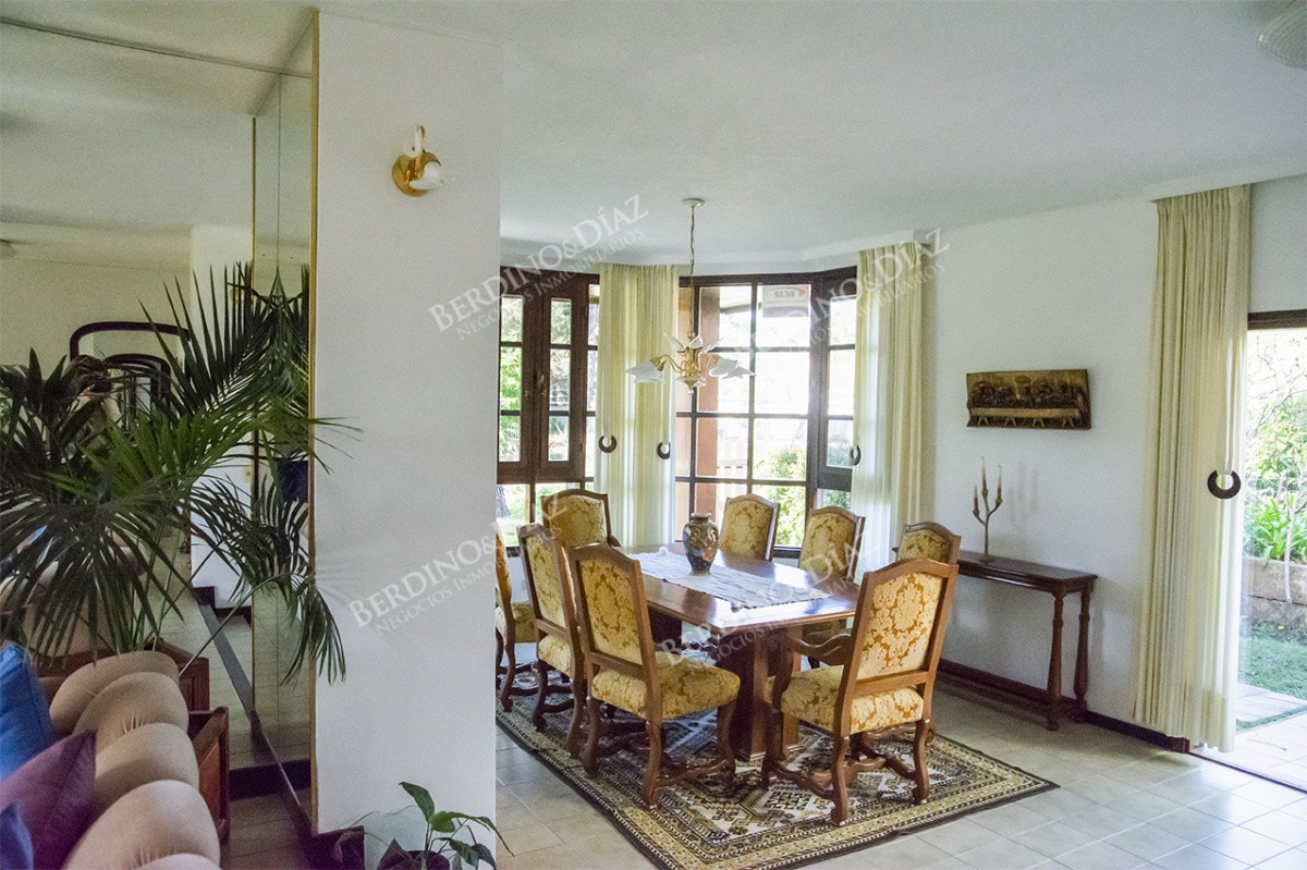 Casa ID.2667 - Casa en venta de 5 dormitorios en San Rafael , Punta del este 