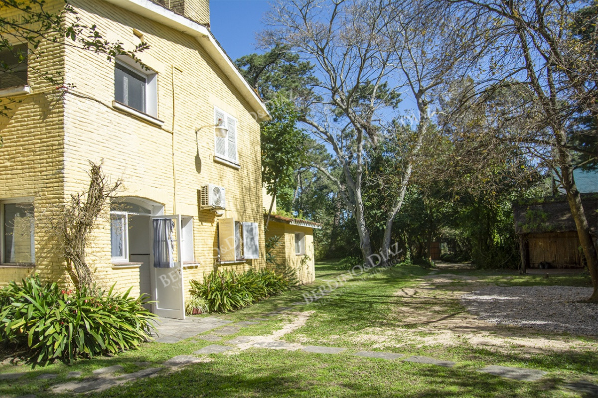 Casa ID.1276 - Hermosa casa en la mansa