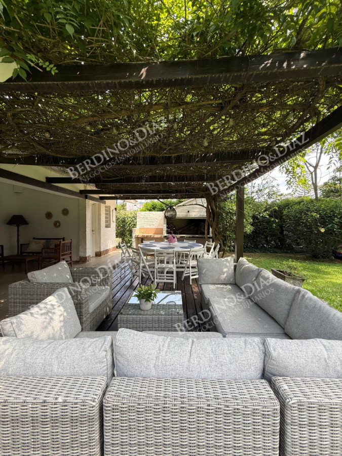 Casa ID.2666 - Casa en venta 3 dormitorios en San Rafael Punta del Este 