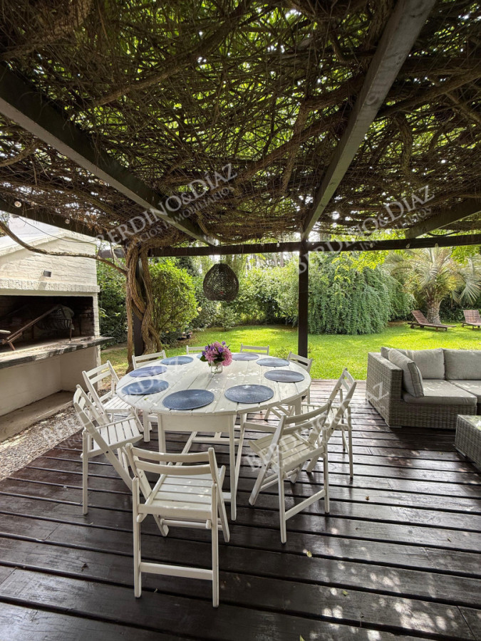 Casa ID.2666 - Casa en venta 3 dormitorios en San Rafael Punta del Este 