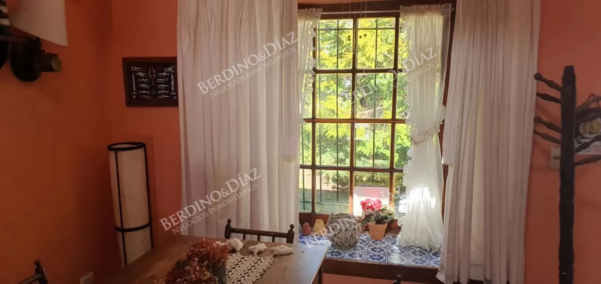 Casa ID.2565 - Venta Casa en Aidy Grill, Punta del Este con parrillero a pocas cuadras del mar