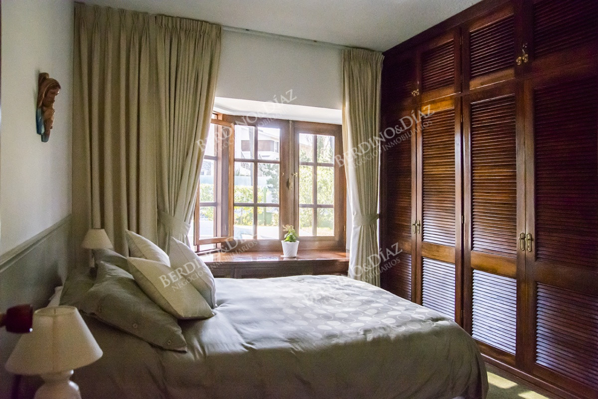 Casa ID.2667 - Casa en venta de 5 dormitorios en San Rafael , Punta del este 