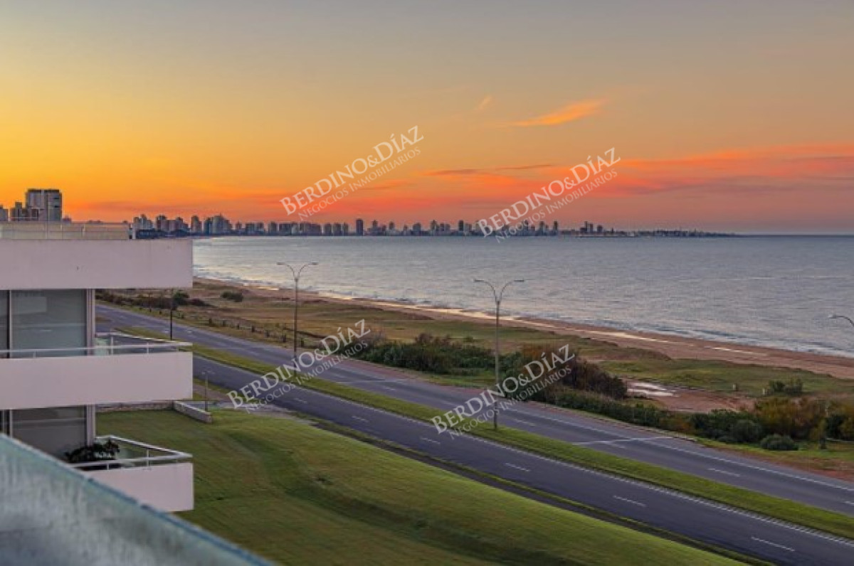 Apartamento ID.2463 - Departamento 3 dormitorios en venta. Oportunidad en Playa Mansa