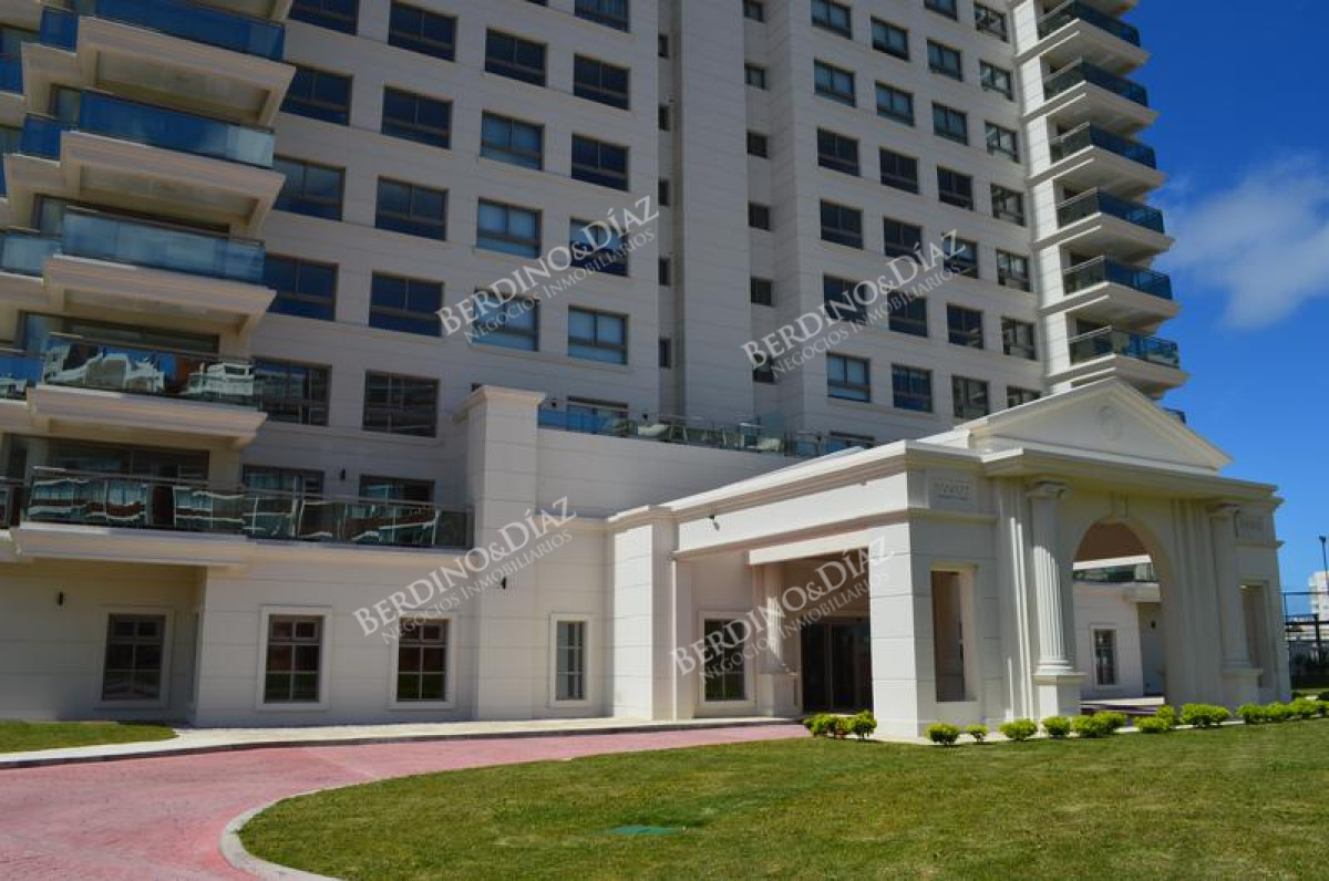 Apartamento ID.2477 - Apartamento en Brava, Torre Imperiale - Punta del Este