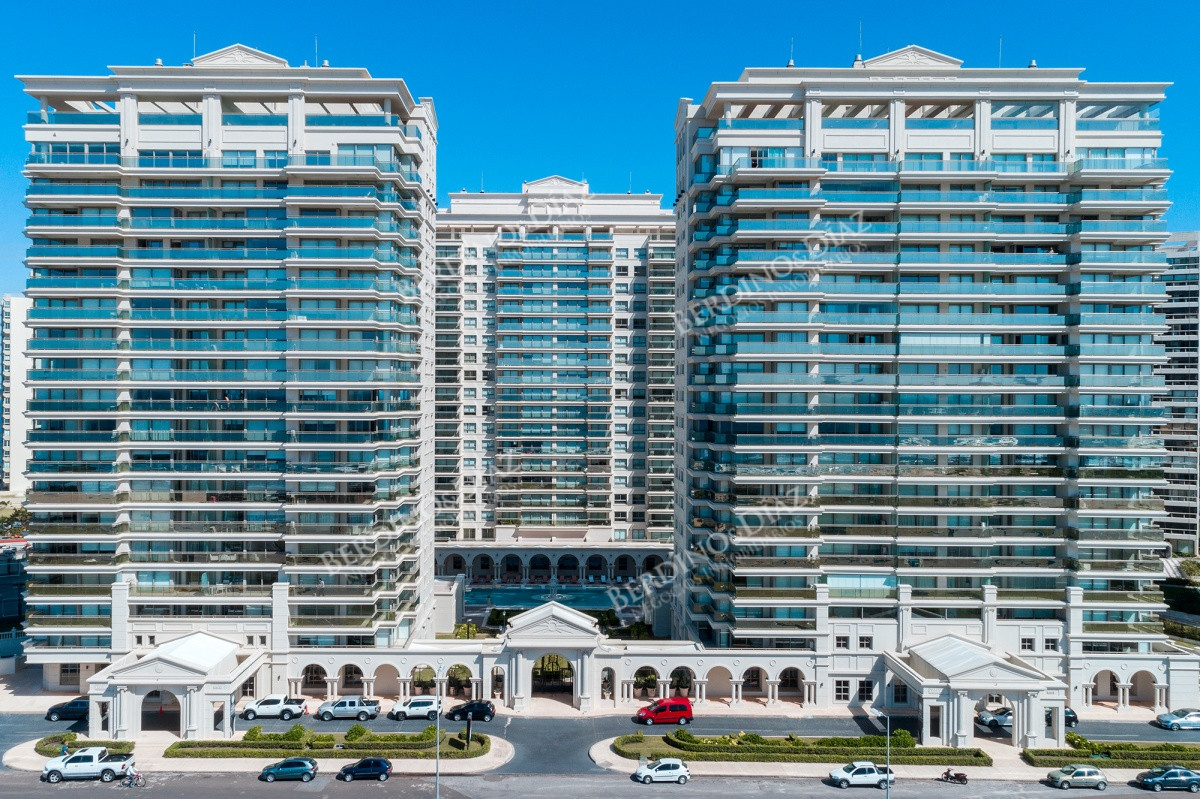 Apartamento ID.2477 - Apartamento en Brava, Torre Imperiale - Punta del Este