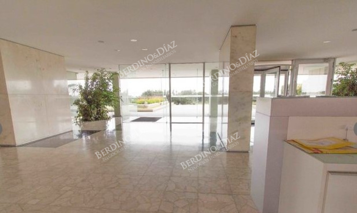 Apartamento ID.1851 - Departamento en venta con amplios ambientes, en el edificio Tequendama
