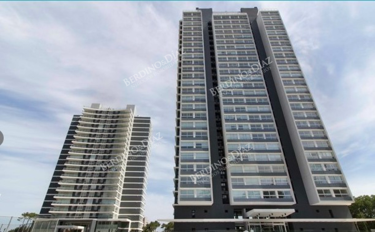 Apartamento ID.2069 - Apartamento en venta, Zona de Playa Brava.