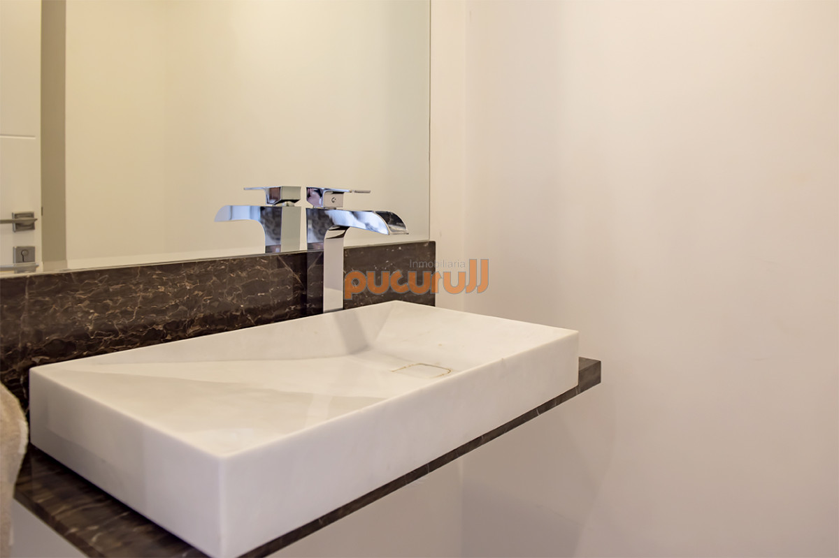 Apartamento ID.1480 - Departamento de 3 dormitorios en venta. Gran Oportunidad en Playa Mansa.