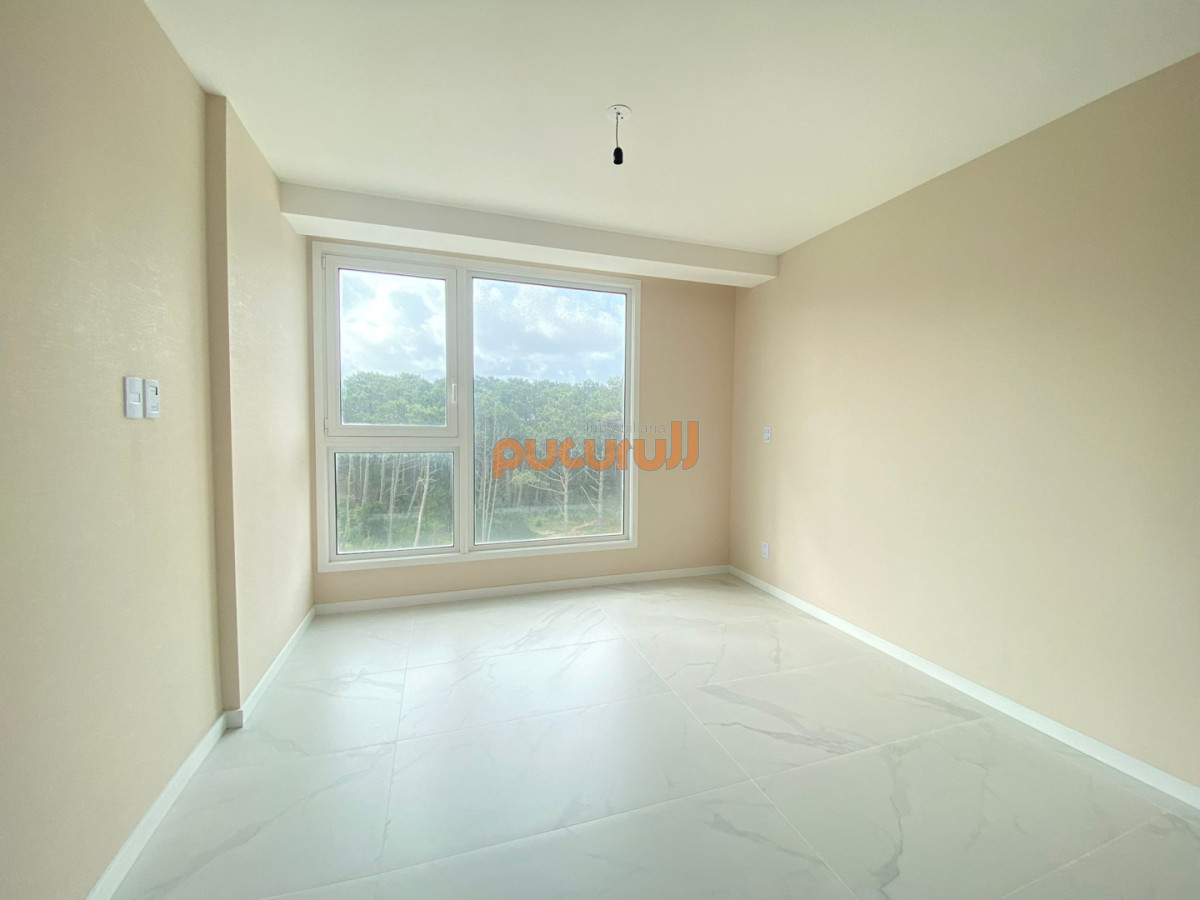 Apartamento ID.2651 - Invierta con financiación en espectacular torre con vista a la laguna y el mar. 