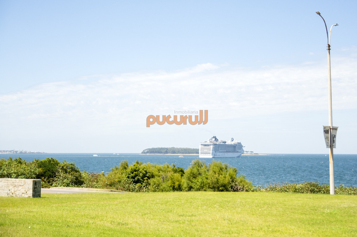 Apartamento ID.2650 - En venta apartamento de 3 dormitorios en excelente ubicacion, Pinares Punta del Este