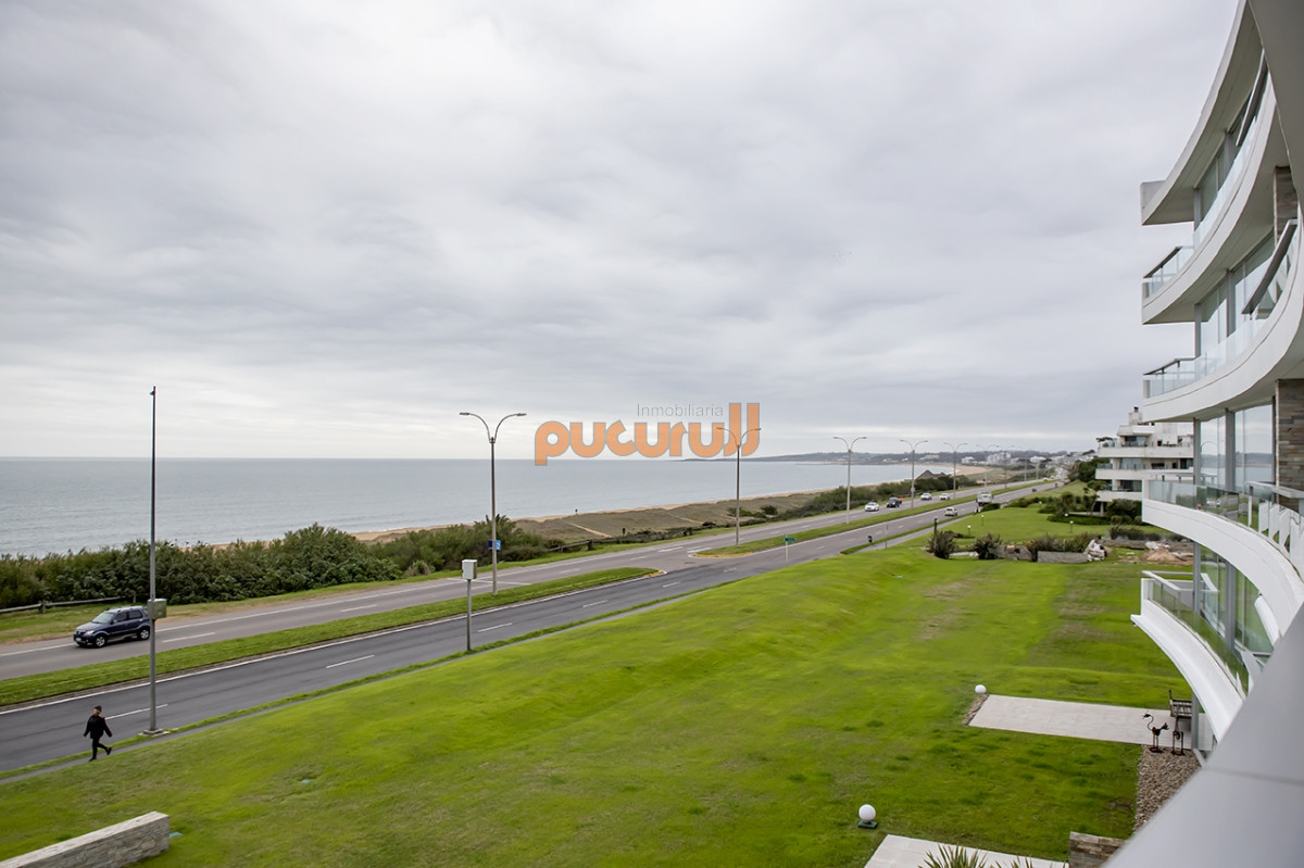Apartamento ID.1480 - Departamento de 3 dormitorios en venta. Gran Oportunidad en Playa Mansa.