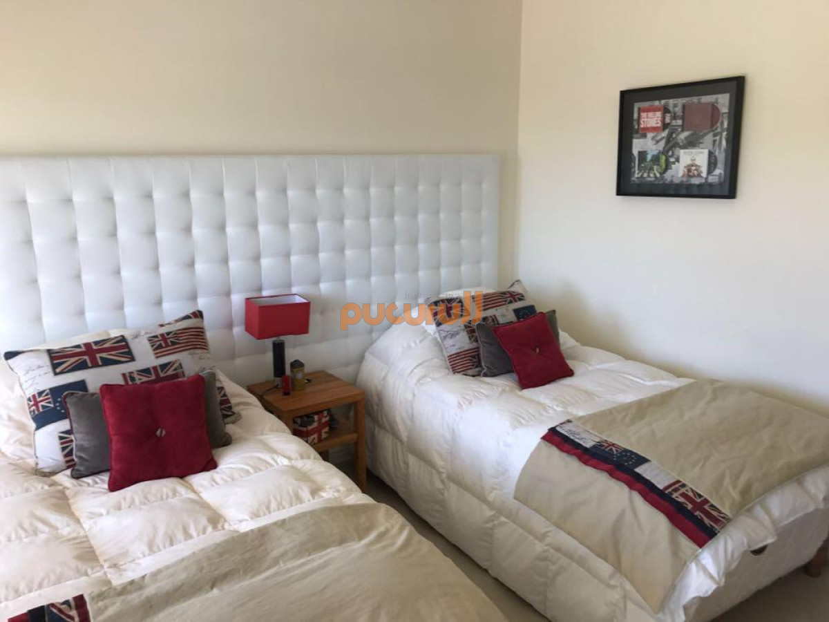 Apartamento ID.1482 - Comodo e iluminado departamento en venta de 3 dormitorios con preciosa vista al mar. Veramansa