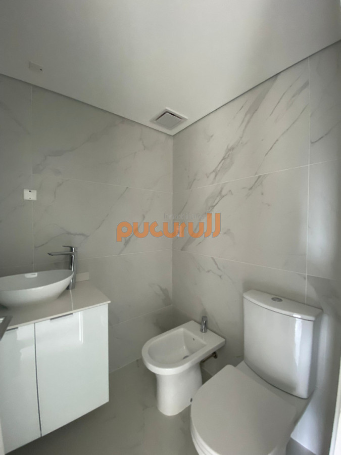 Apartamento ID.2651 - Invierta con financiación en espectacular torre con vista a la laguna y el mar. 