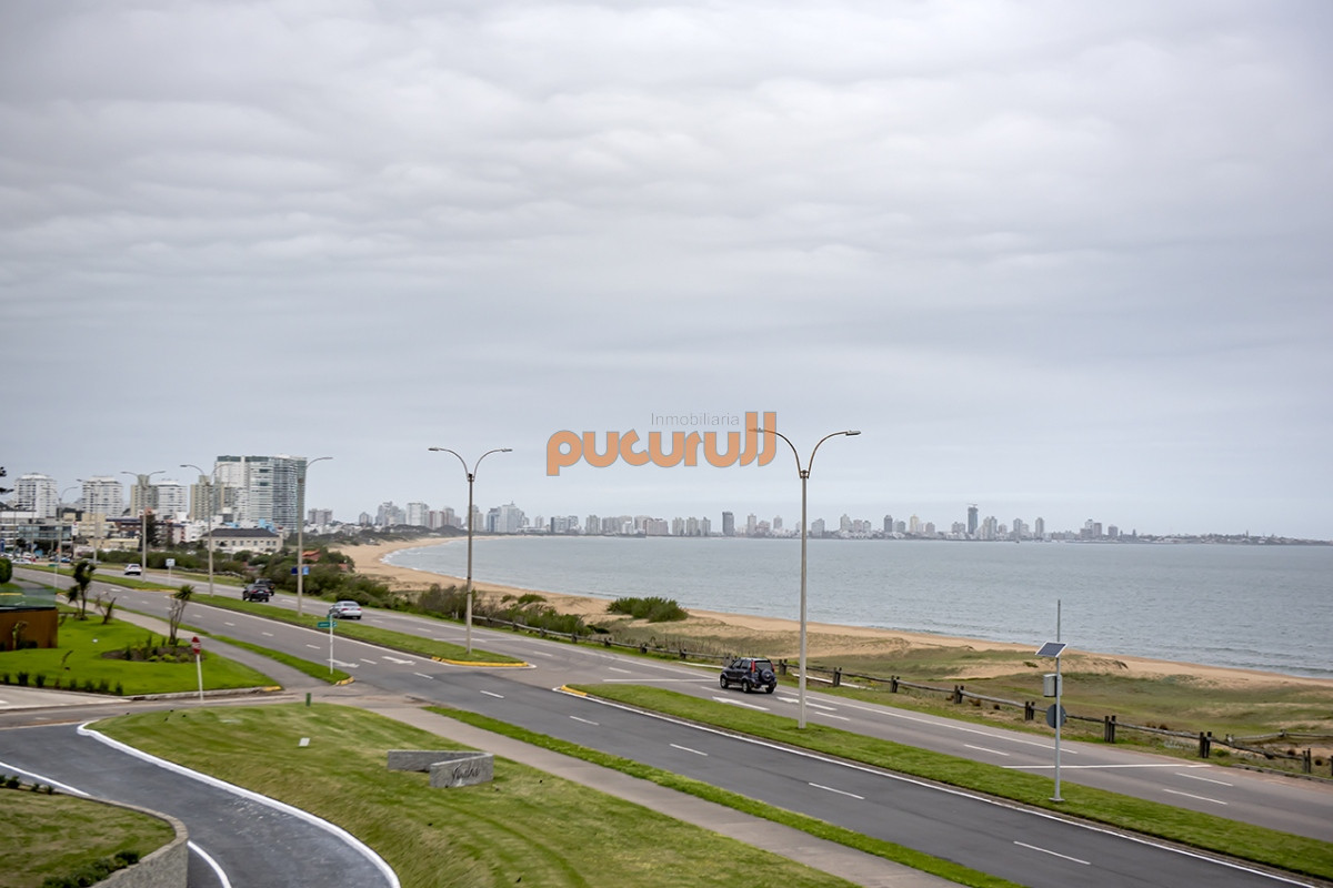 Apartamento ID.1480 - Departamento de 3 dormitorios en venta. Gran Oportunidad en Playa Mansa.